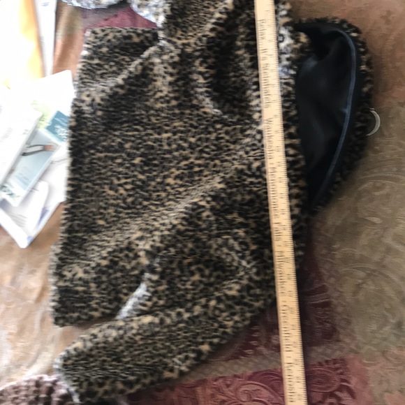 Faux fur short crop jacket - Picture 6 of 7